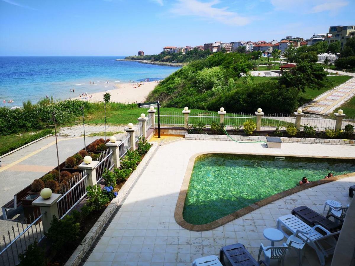 Albatros Private Studio Приморско Экстерьер фото